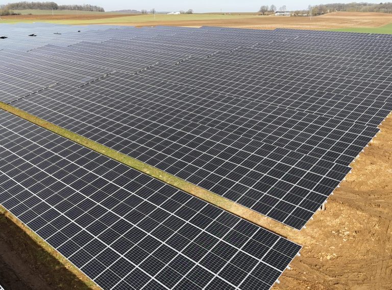 Pressefoto 1_Solarpark in Nassau-Weikersheim_Credit MHB Montage GmbH